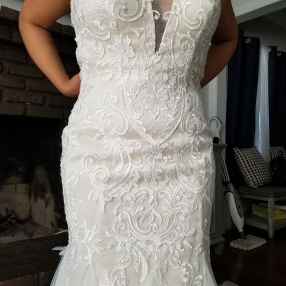 Mermaid Wedding Dress - Picture 6 of 8